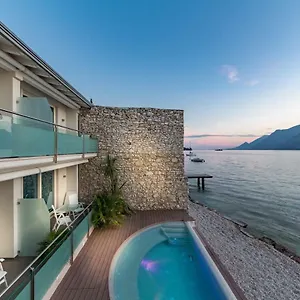 Hotel Vega ***
